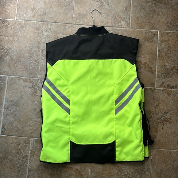 Motorcycle Reflective Vest (Men’s L) - Picture 2 of 3